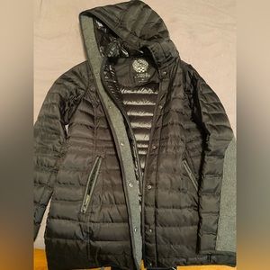 Vince Camuto coat, in amazing shape and very warm!